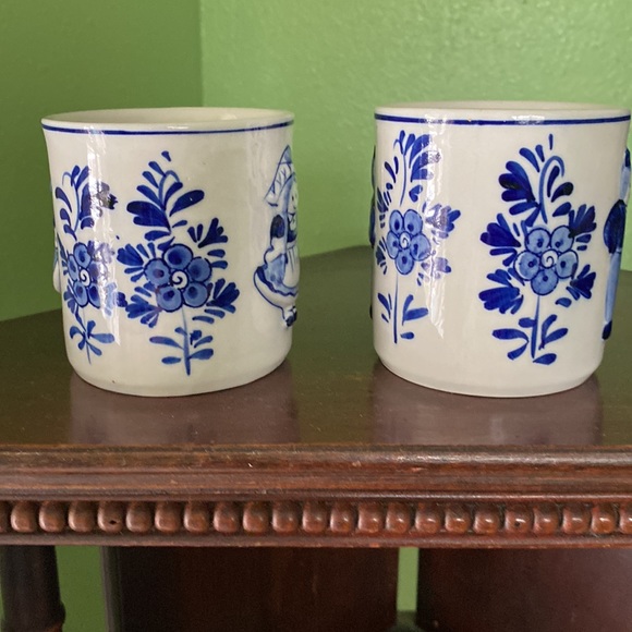 Delf Blue his and her’s coffee cups - Picture 5 of 7